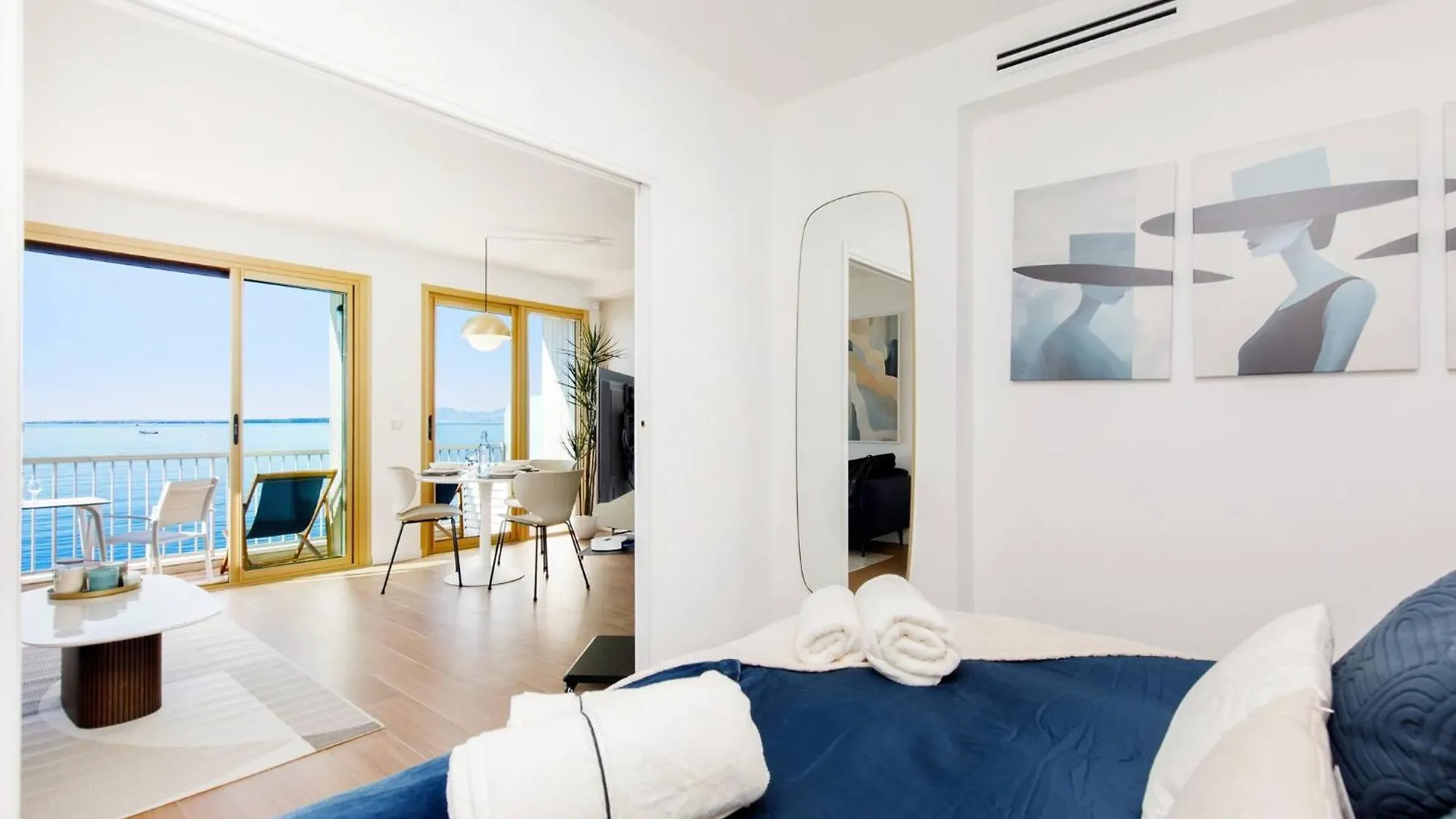 Juan Les Pins Suite Luxueuse Front De Mer 0*, Juan-les-Pins France