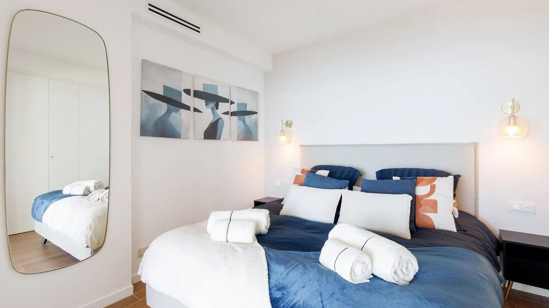 Juan Les Pins Suite Luxueuse Front De Mer France